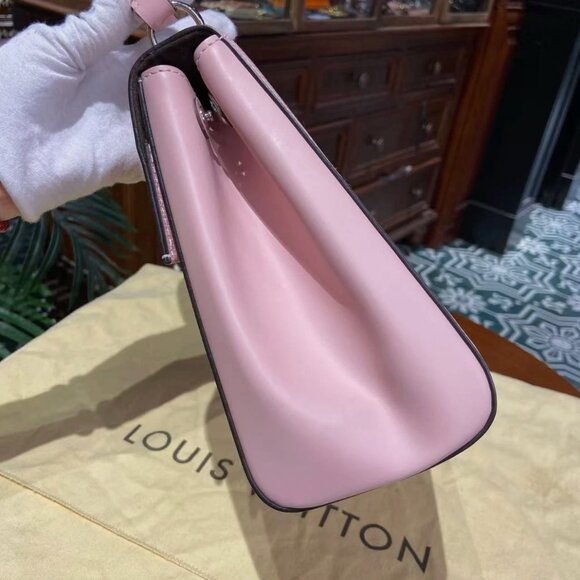 N16 Slightly Used Louis Vuitton Cluny bb Pink EPI Leather Handbags Small - Picture 5 of 10